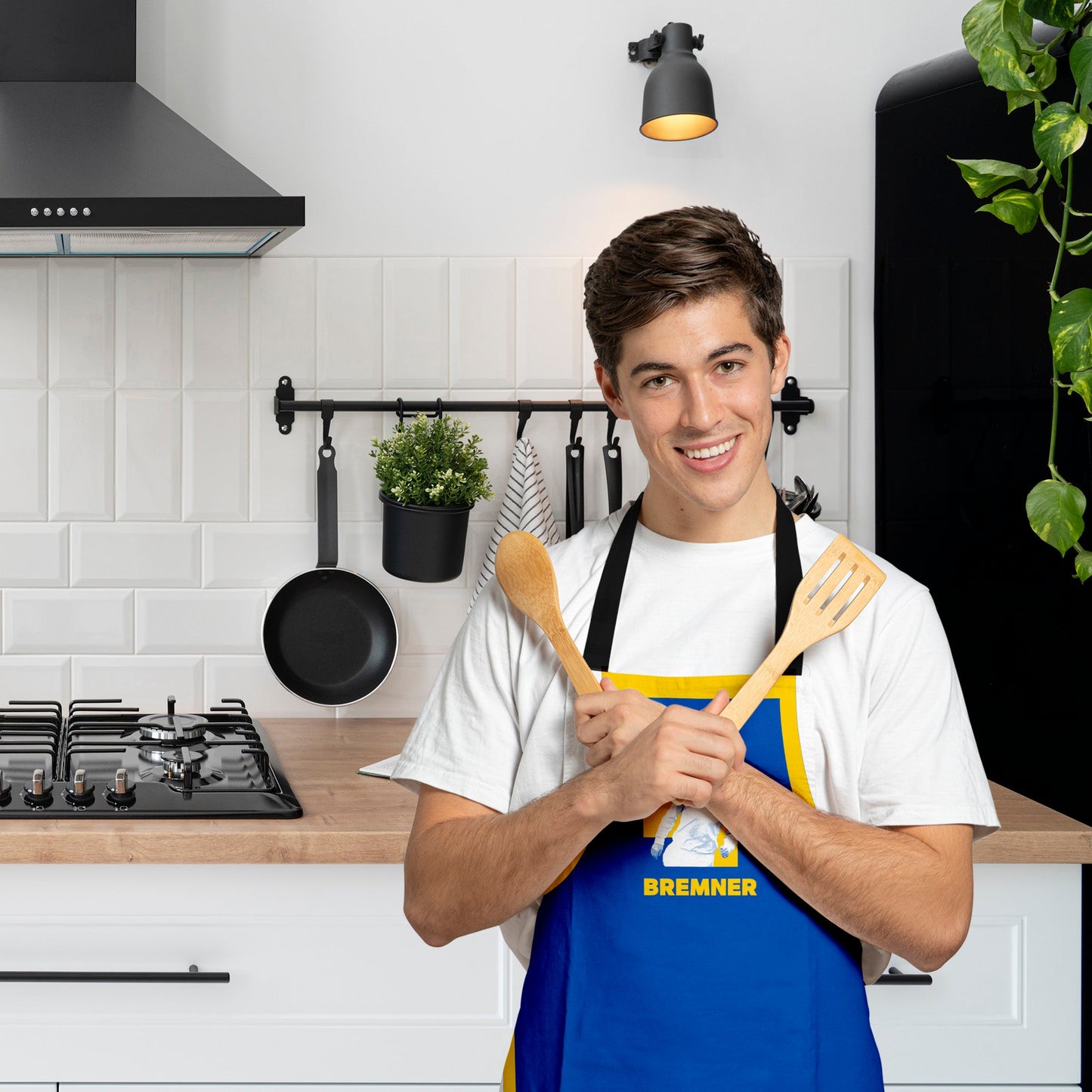 Leeds - Bremner 4 - Water-Resistant Adults Apron