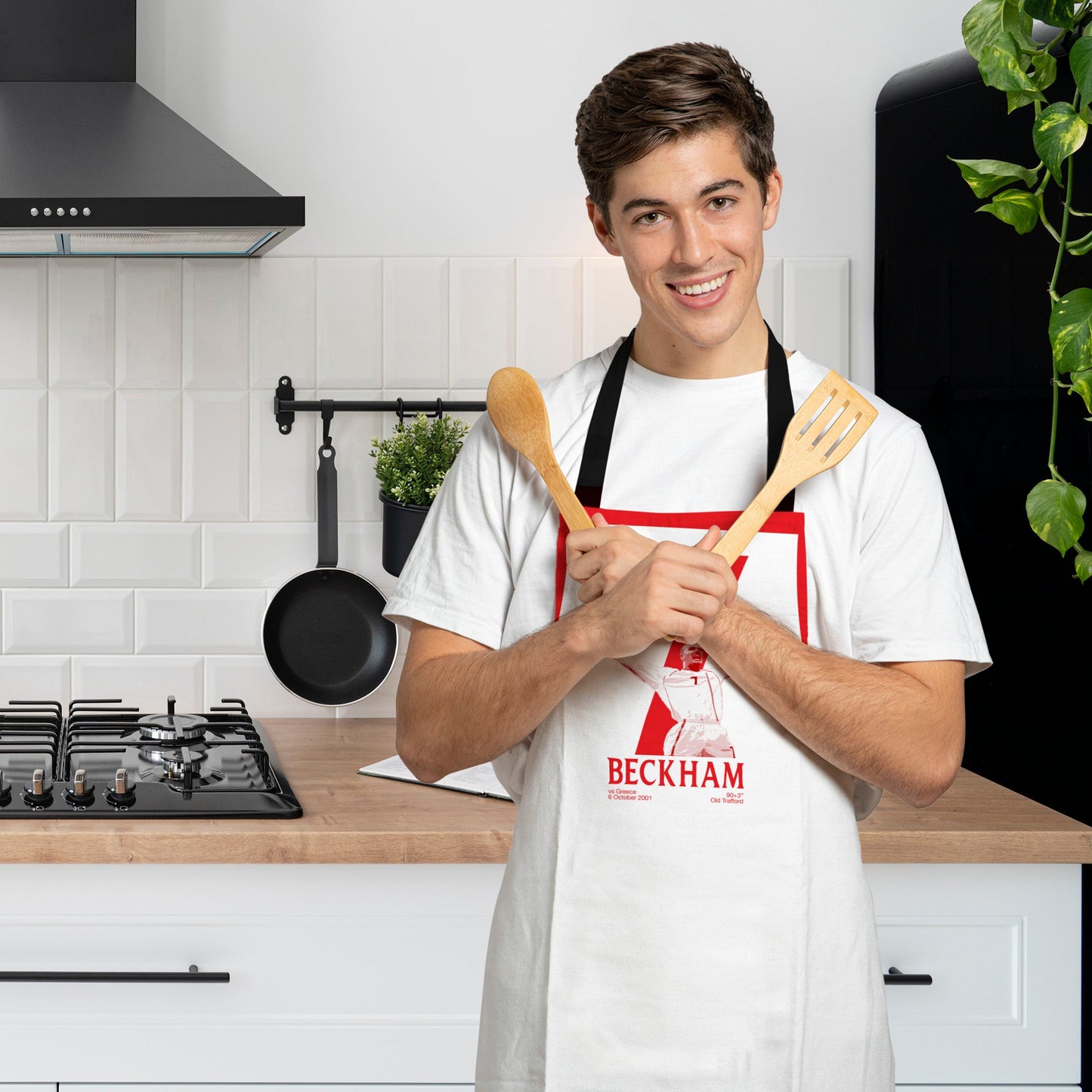 England Beckham 7- Water-Resistant Adults Apron