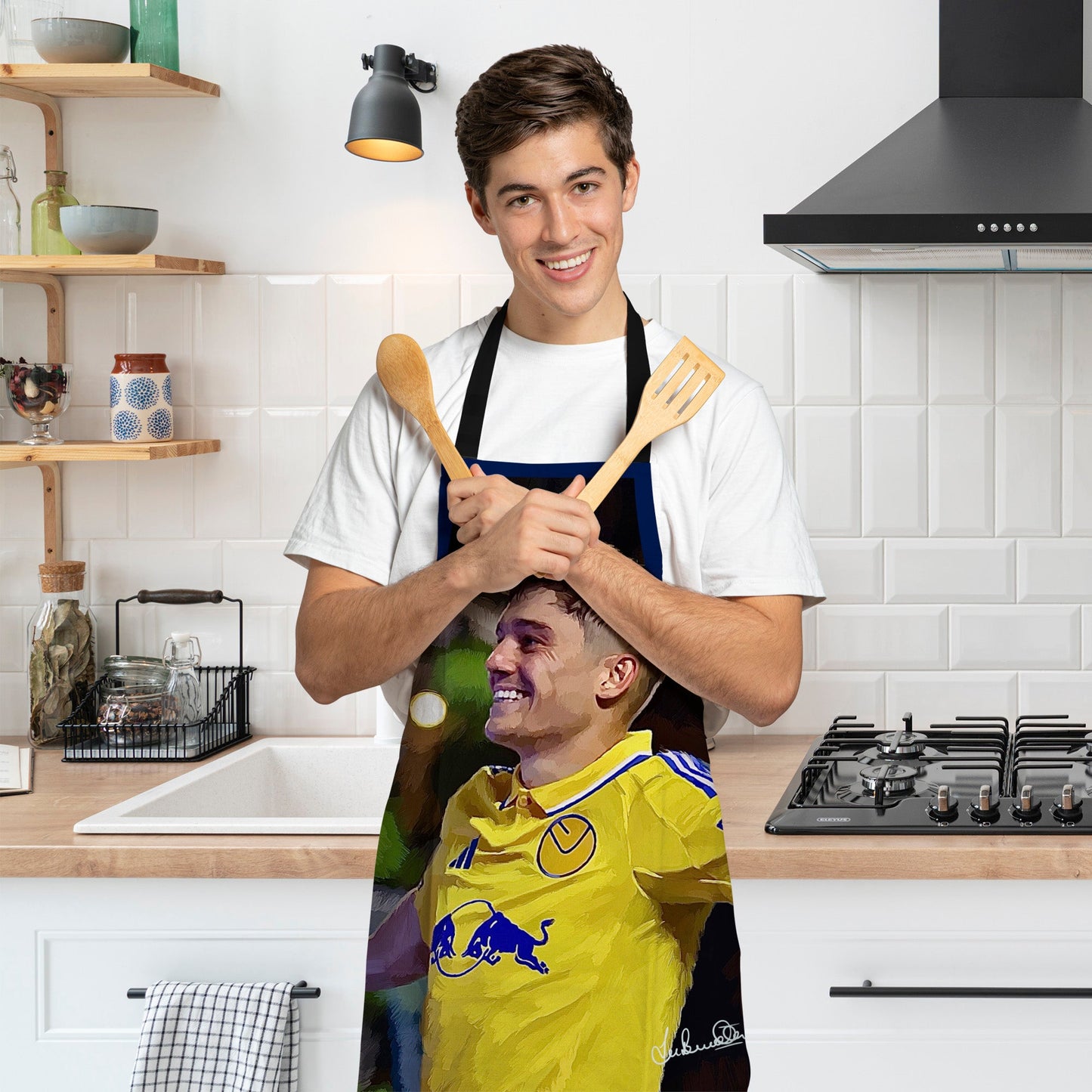 Lee Buccilli - Dan James Away - Apron