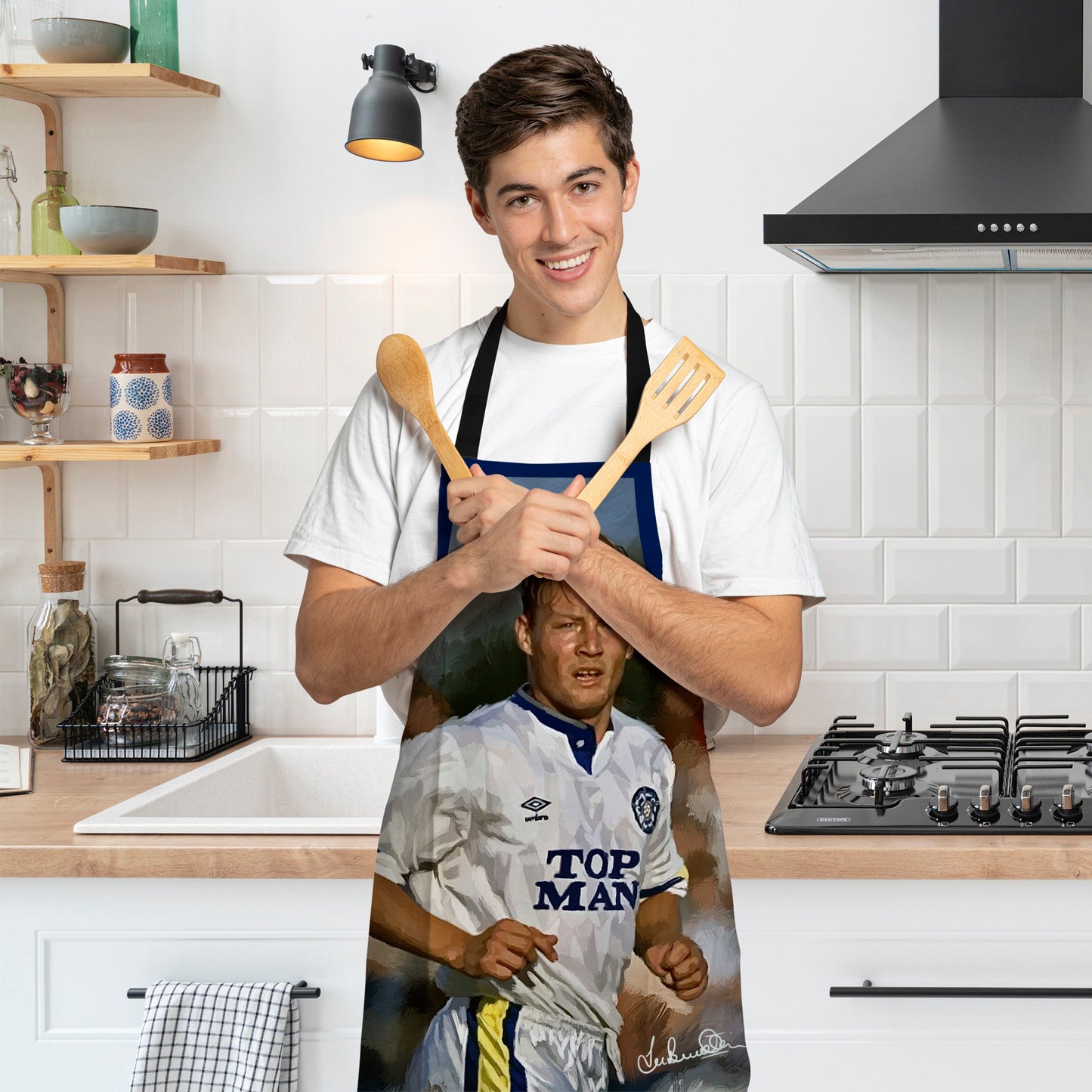 Lee Buccilli - David Batty - Apron