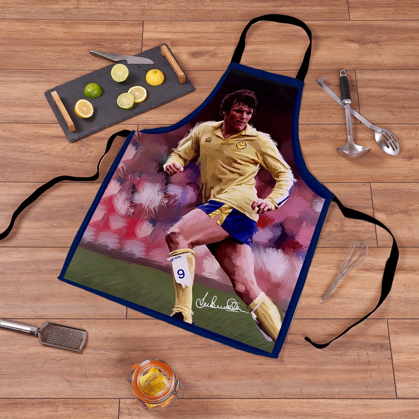 Lee Buccilli - Eddie Gray Away - Apron