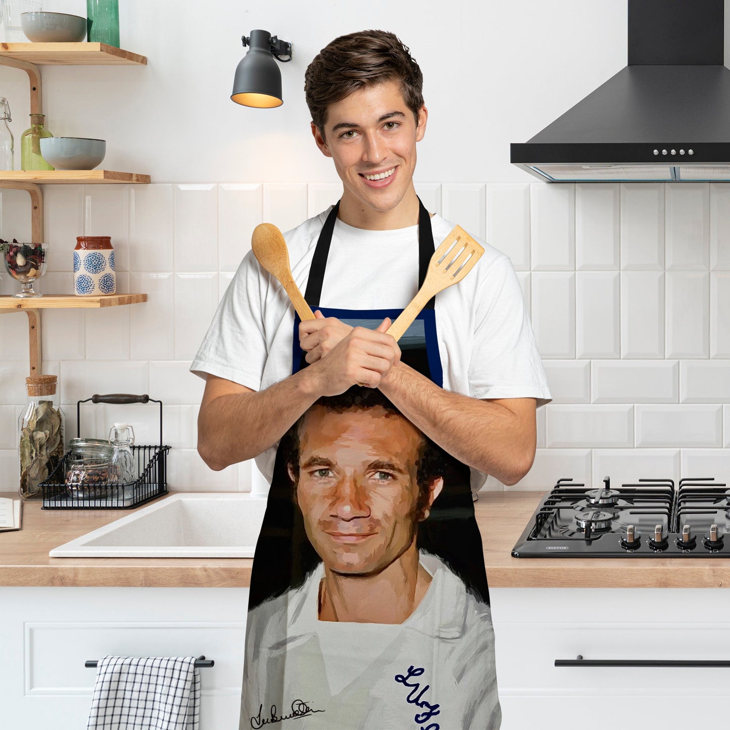 Lee Buccilli - Paul Reaney - Apron